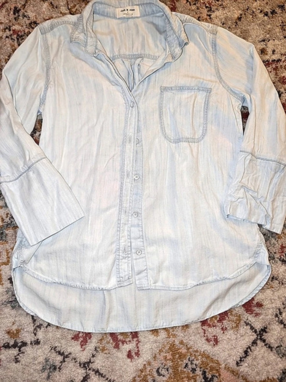 Cloth & Stone Women's M Button Shirt Blue Soft Chambray Casual Comfort Layer